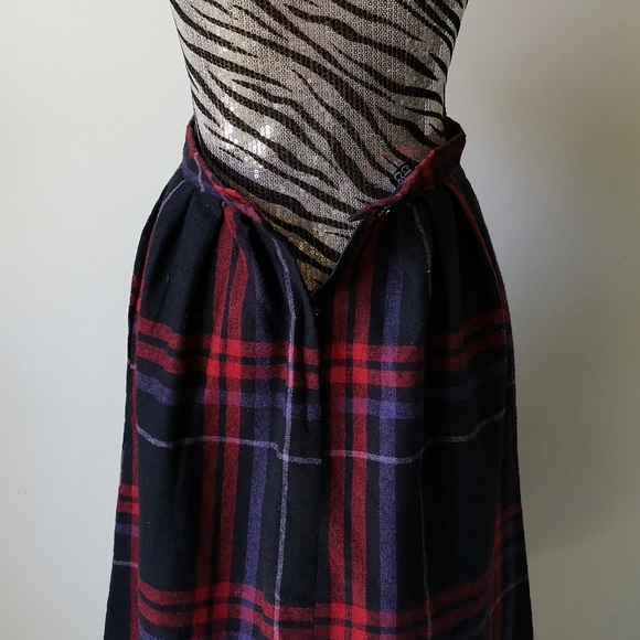 Vintage plaid wool blend A line skirt - Picture 5 of 6